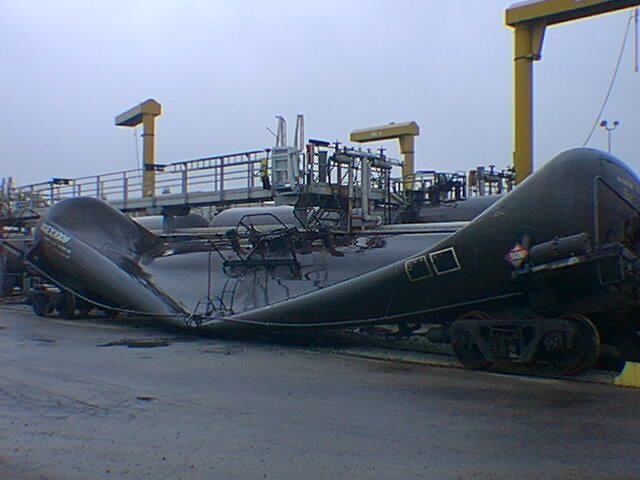 damagedrailcar.jpg
